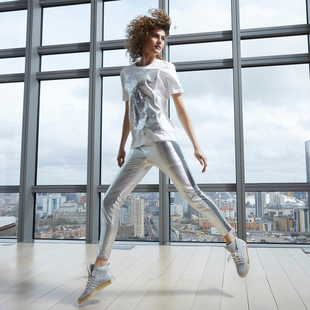 White Twirkle T-shirt (unisex)